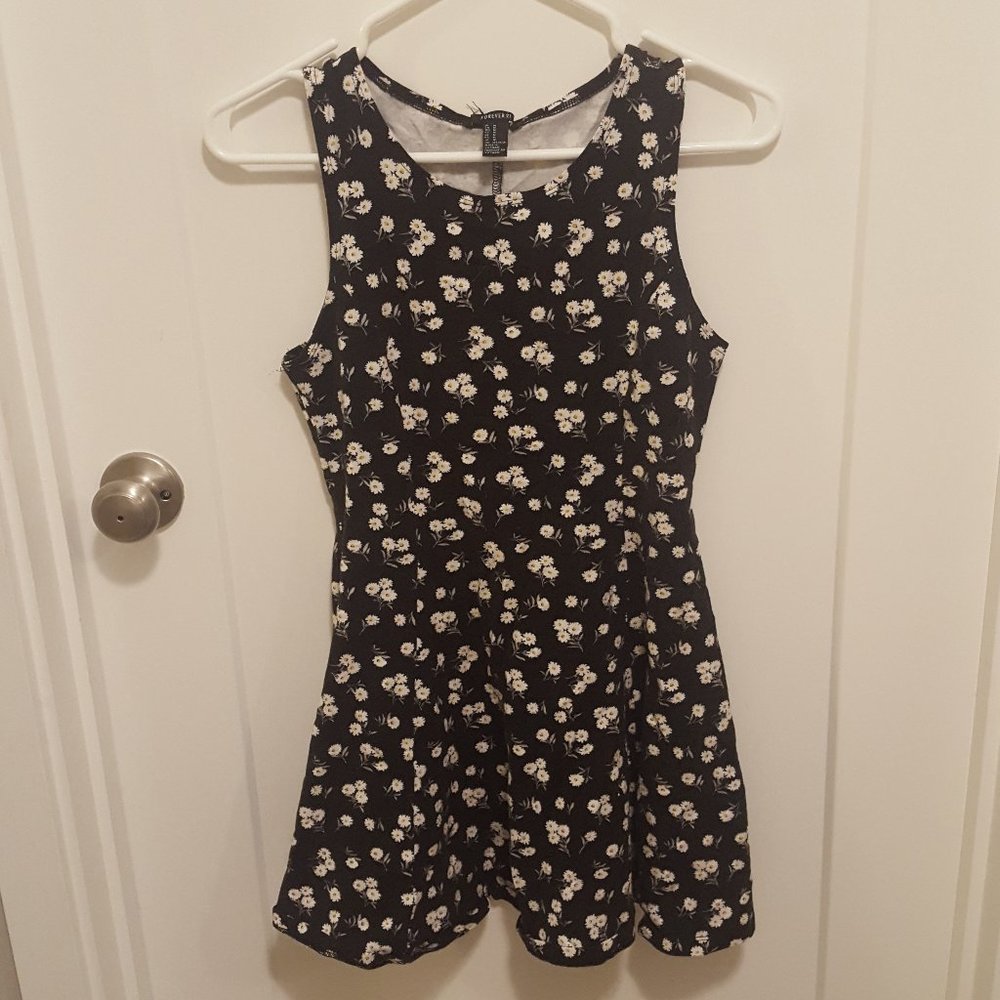 Forever 21 Black Daisy Dress